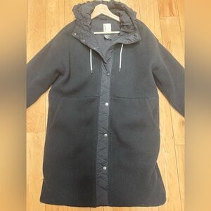 Vuori Hooded Sherpa Black Trench Jacket